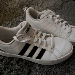 Adidas Grand Court 2.0 Sneaker - Women's